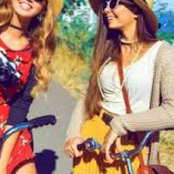 ❤️Resellers Mystery  Box! Semi-Exclusive Edition 8-11 mixed clothing trends - Picture 10 of 16